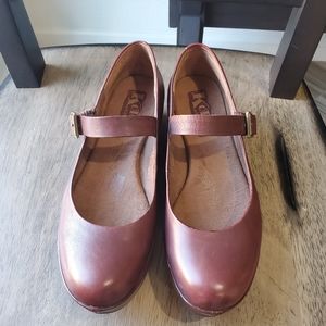 Kork-Ease Mary Jane Platform Shoes Genuine Leather Burgundy Size 7.5